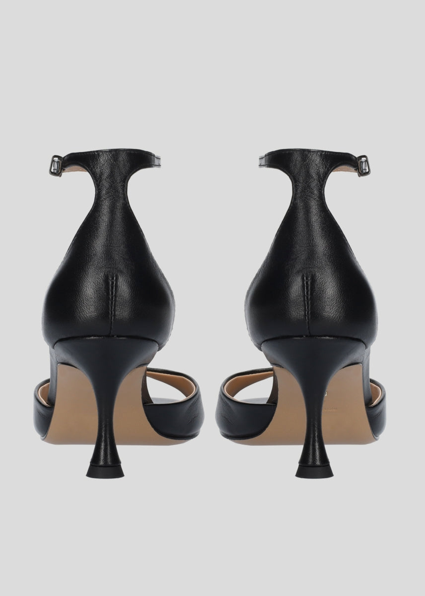 Kumala Sandal