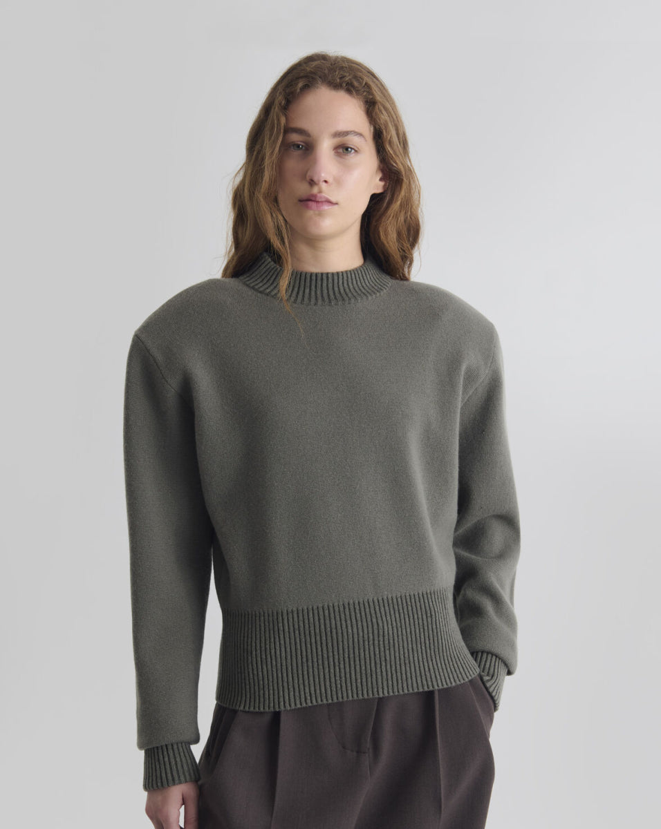 Lovelie Round Neck Shell Iro